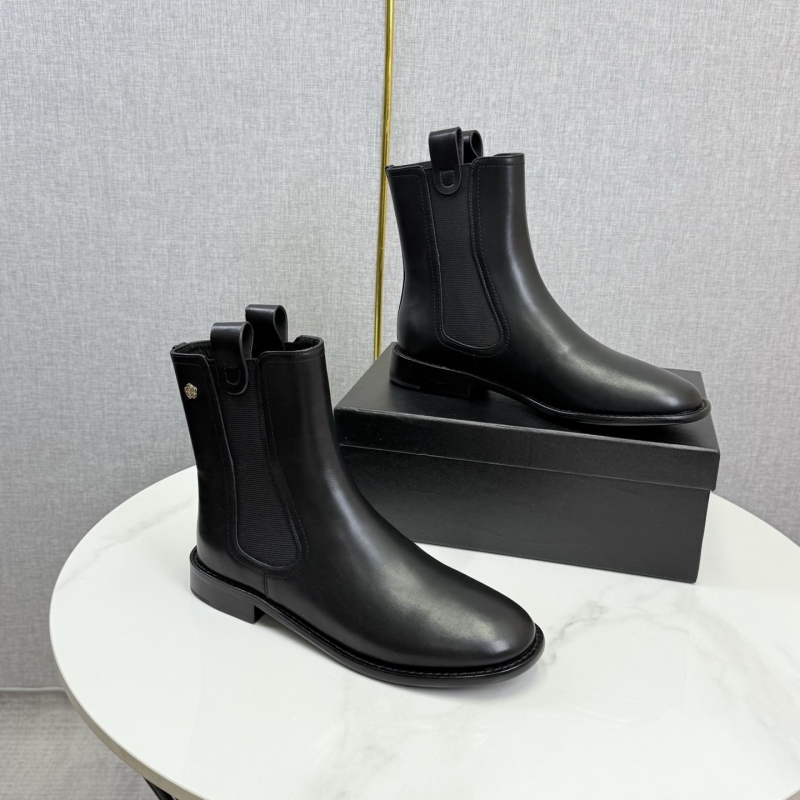 Ch**el boots